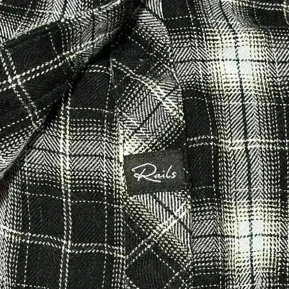Rails Black and white Button Down Shirt Size XS - Picture 5 of 9